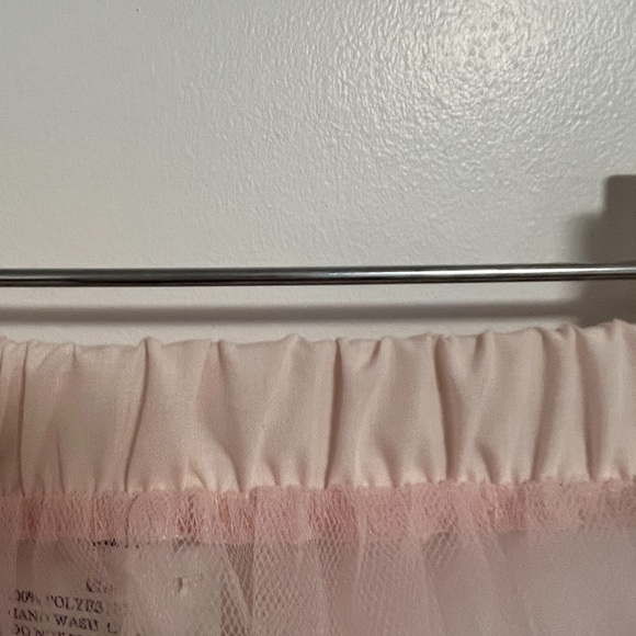 2/$40 NWT Spoilt kids tutu in size 18 months in pink - Picture 2 of 6